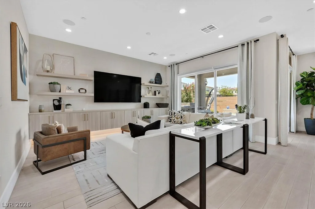 10130 Copper Meadow, Las Vegas, NV 89166