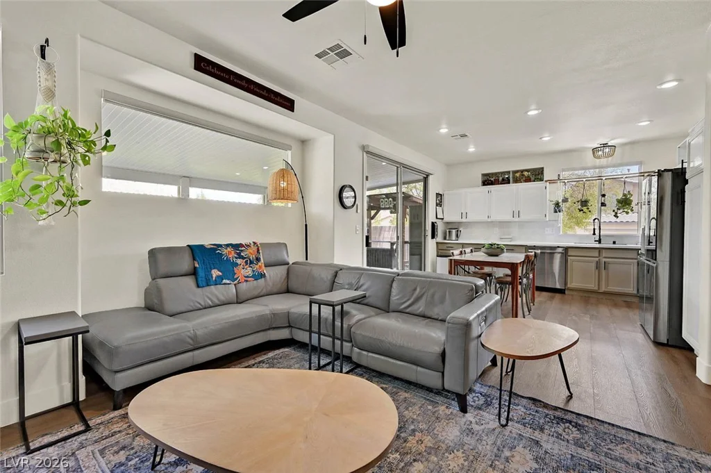 10500 Angel Dreams, Las Vegas, NV 89144