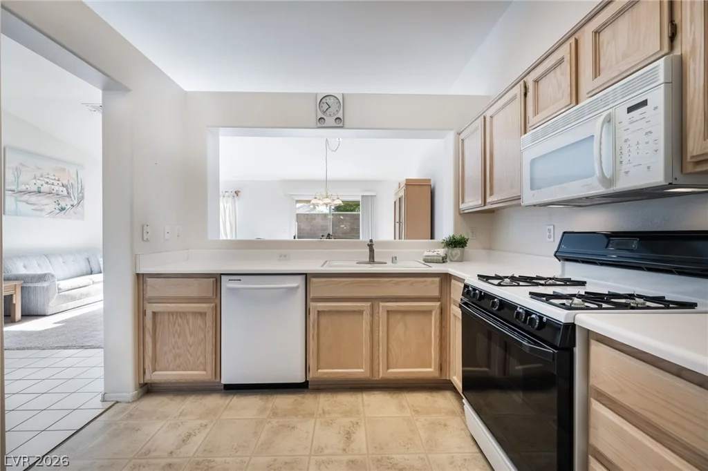 419 Golden State, Henderson, NV 89012
