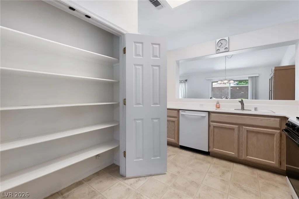 419 Golden State, Henderson, NV 89012