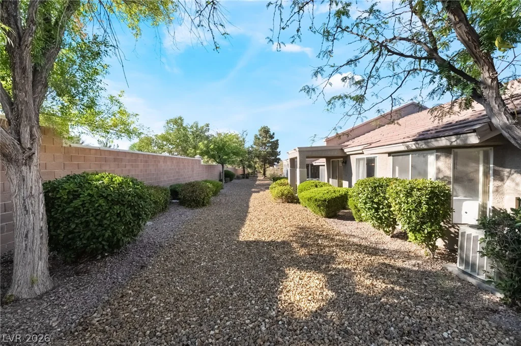 419 Golden State, Henderson, NV 89012