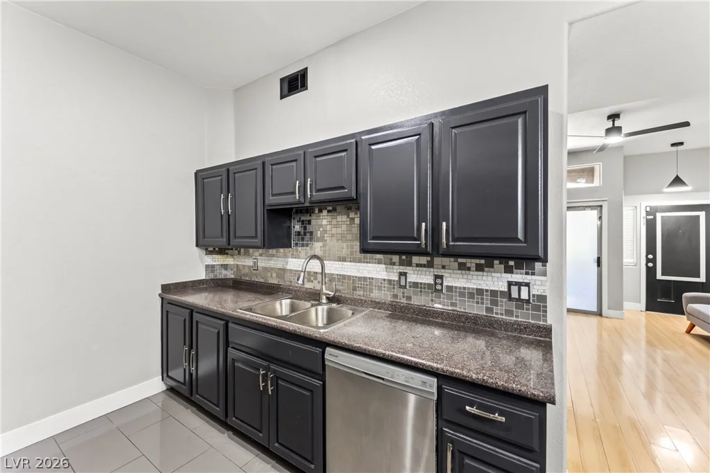 8805 Jeffreys, Las Vegas, NV 89123