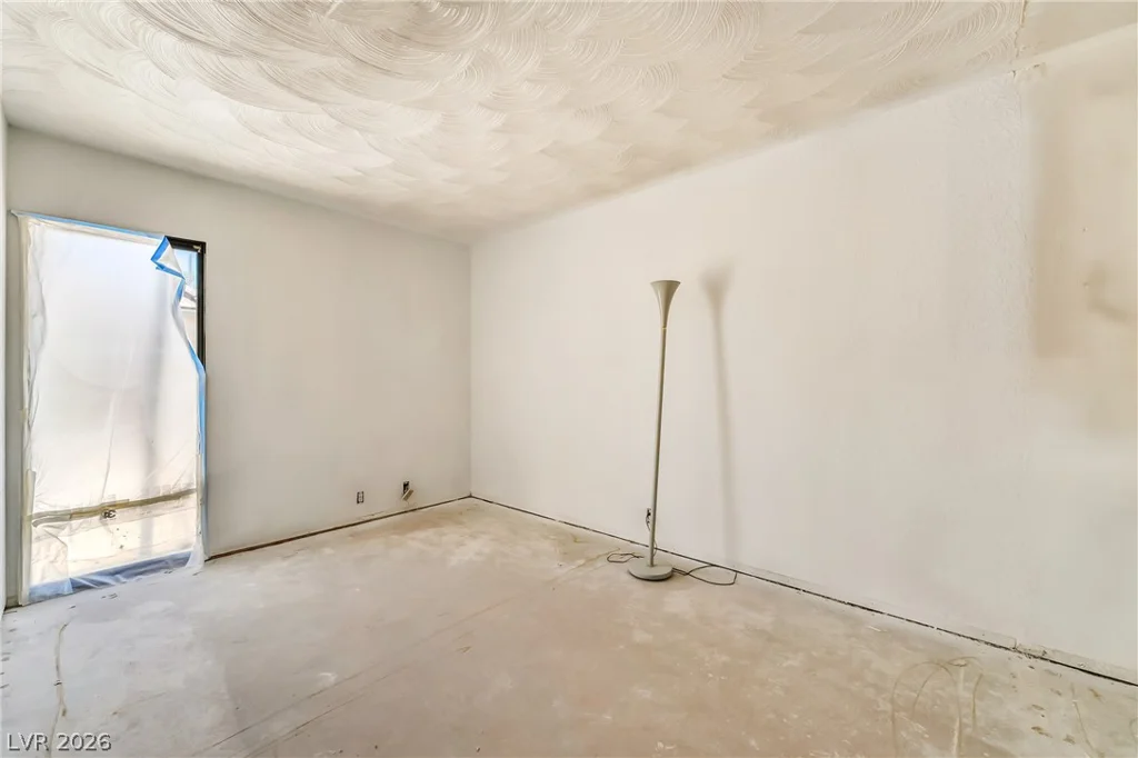 2985 Bel Air, Las Vegas, NV 89109