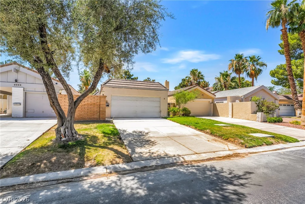 2985 Bel Air, Las Vegas, NV 89109