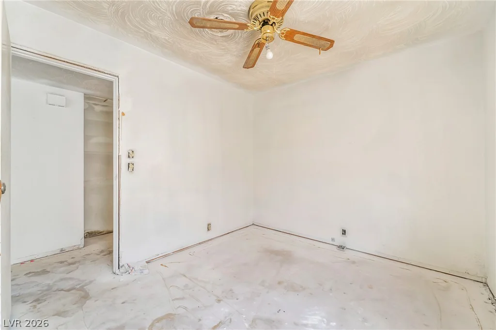 2985 Bel Air, Las Vegas, NV 89109