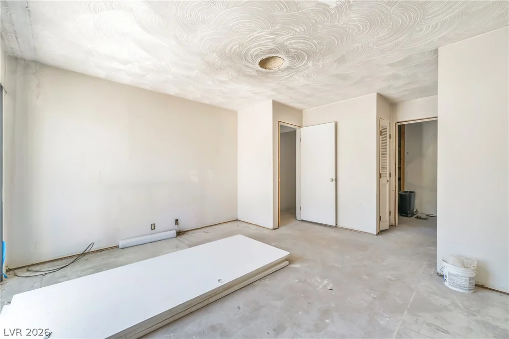 2985 Bel Air, Las Vegas, NV 89109