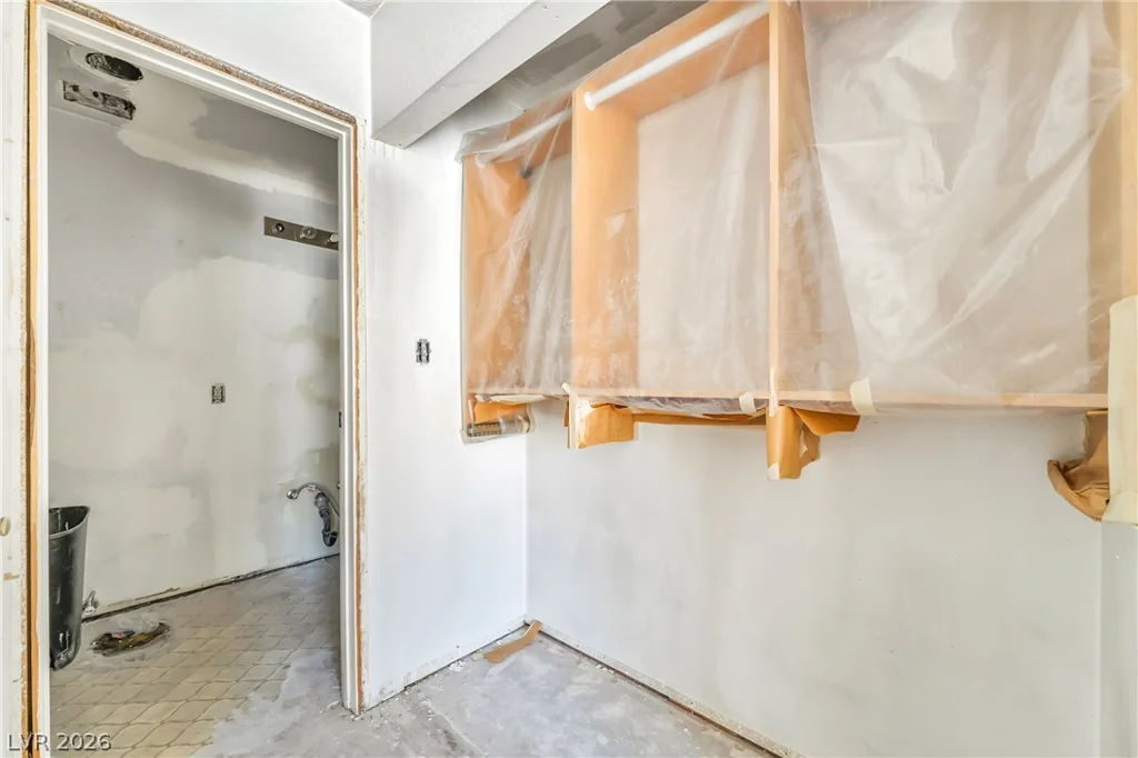 2985 Bel Air, Las Vegas, NV 89109