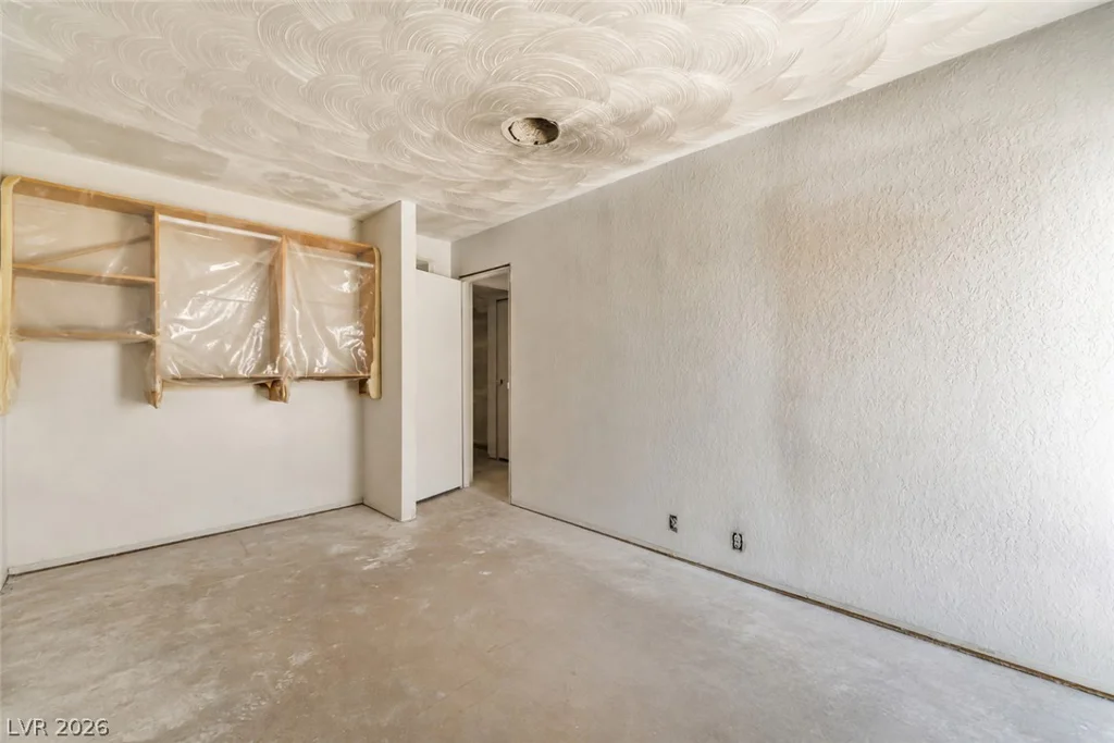 2985 Bel Air, Las Vegas, NV 89109