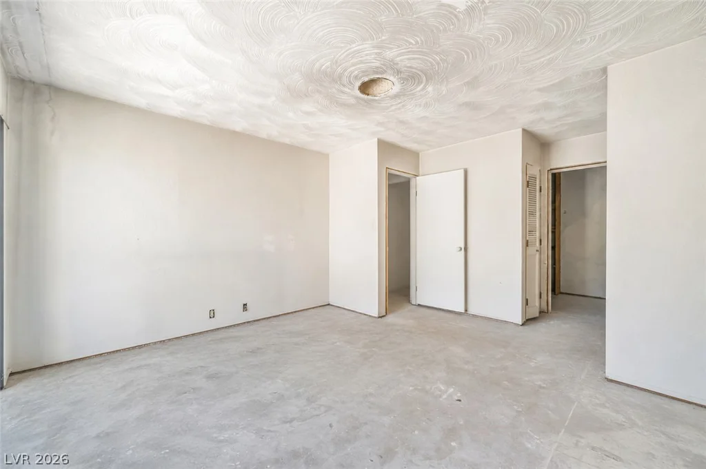 2985 Bel Air, Las Vegas, NV 89109