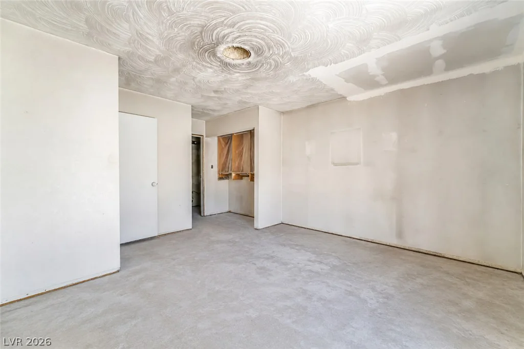 2985 Bel Air, Las Vegas, NV 89109