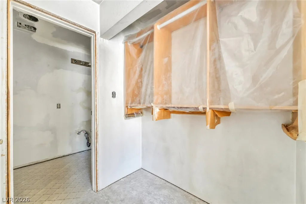 2985 Bel Air, Las Vegas, NV 89109