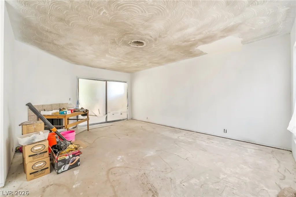 2985 Bel Air, Las Vegas, NV 89109