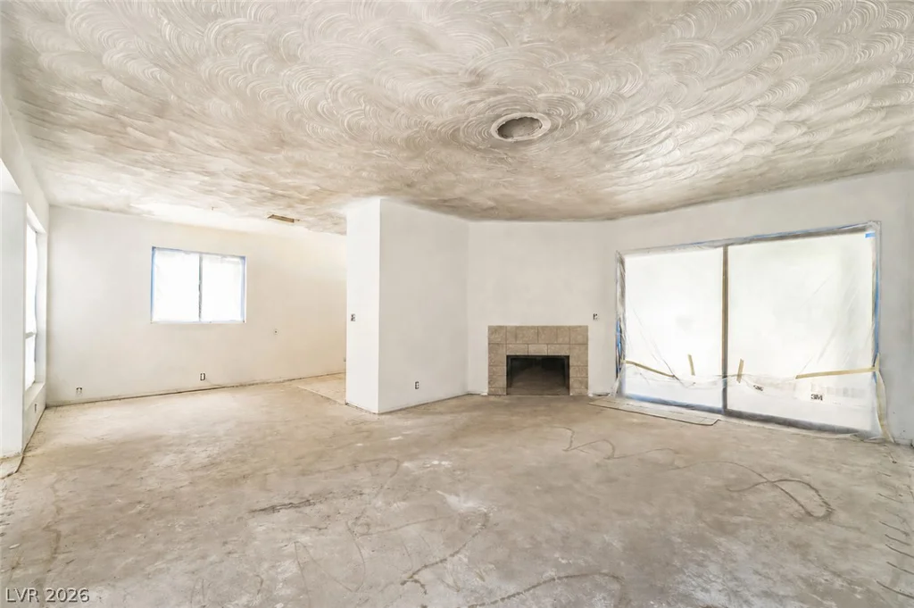 2985 Bel Air, Las Vegas, NV 89109