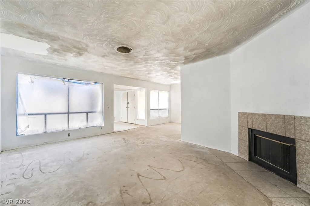 2985 Bel Air, Las Vegas, NV 89109