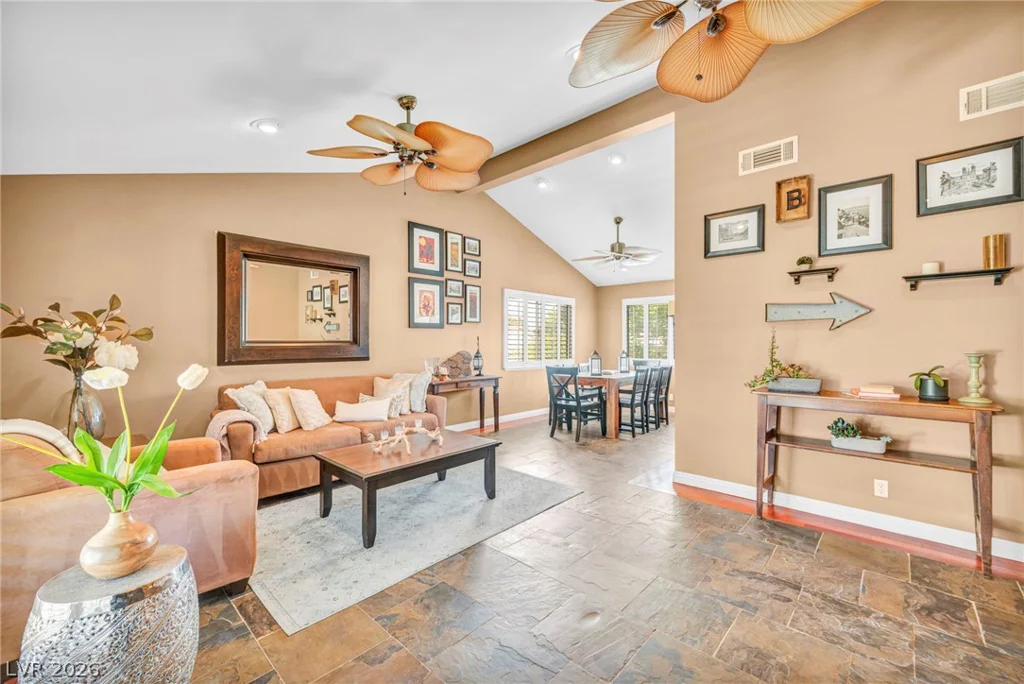 8701 Isola, Las Vegas, NV 89117