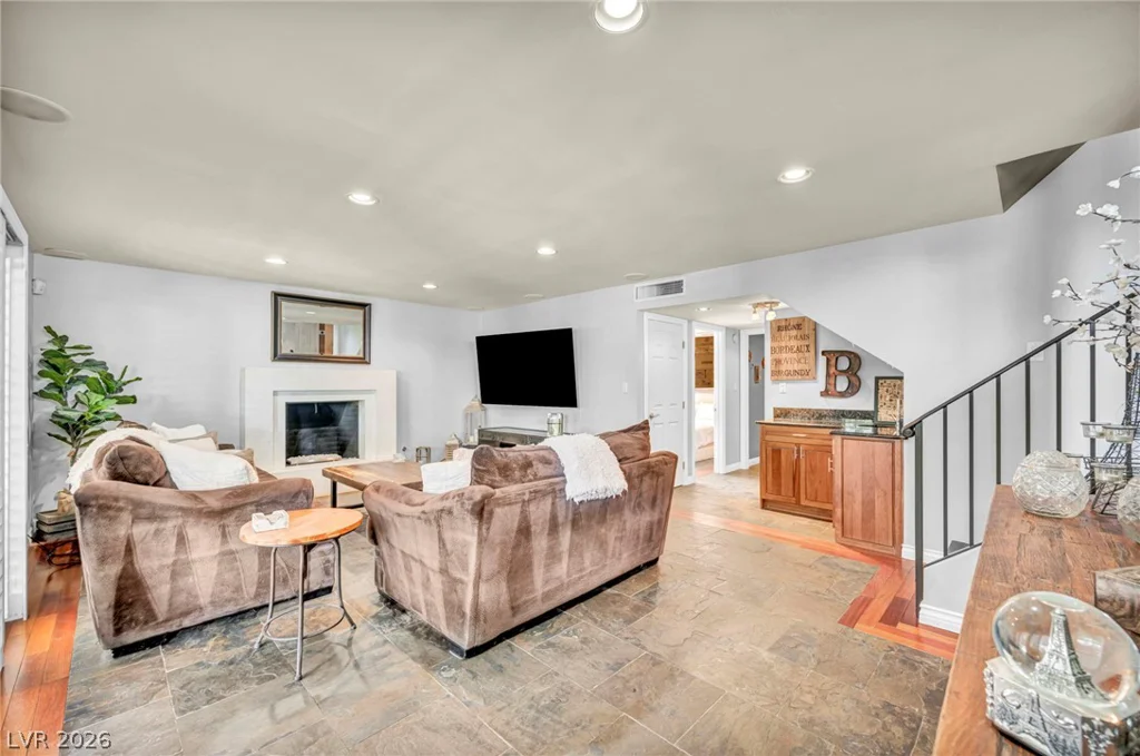 8701 Isola, Las Vegas, NV 89117