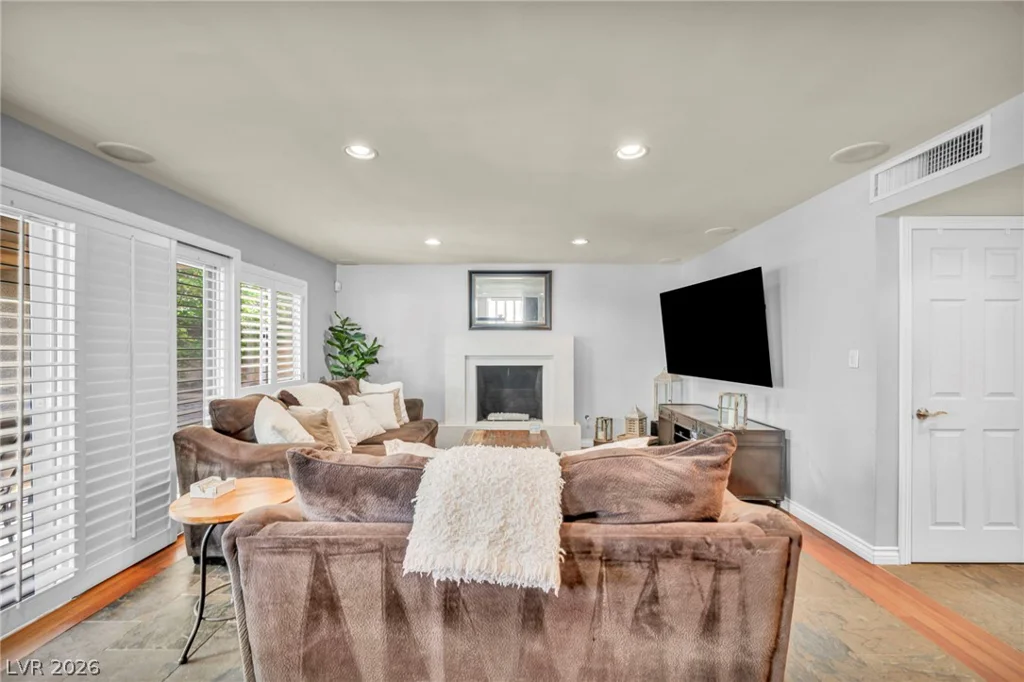 8701 Isola, Las Vegas, NV 89117