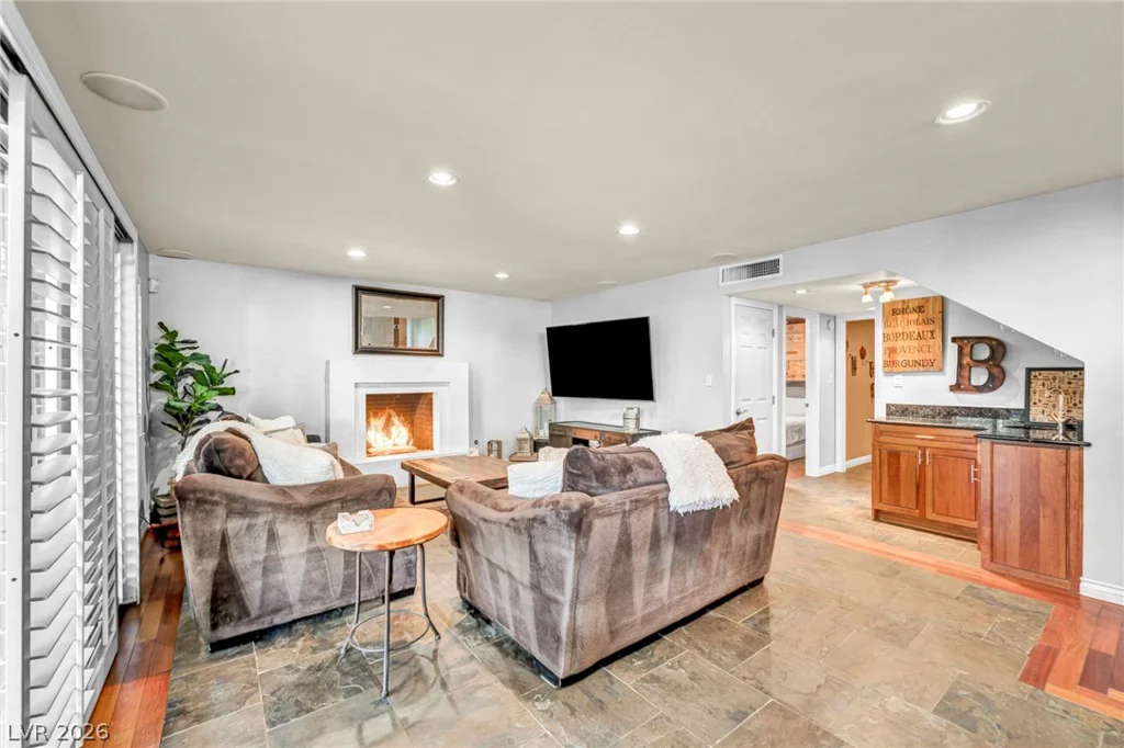 8701 Isola, Las Vegas, NV 89117
