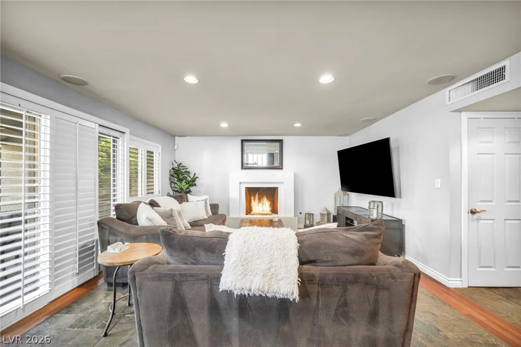 8701 Isola, Las Vegas, NV 89117