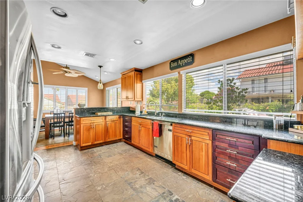 8701 Isola, Las Vegas, NV 89117