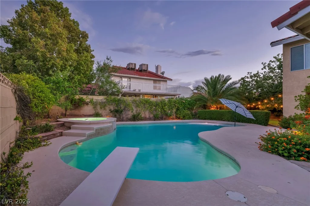 8701 Isola, Las Vegas, NV 89117
