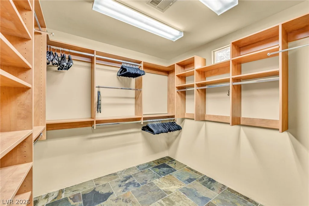8701 Isola, Las Vegas, NV 89117