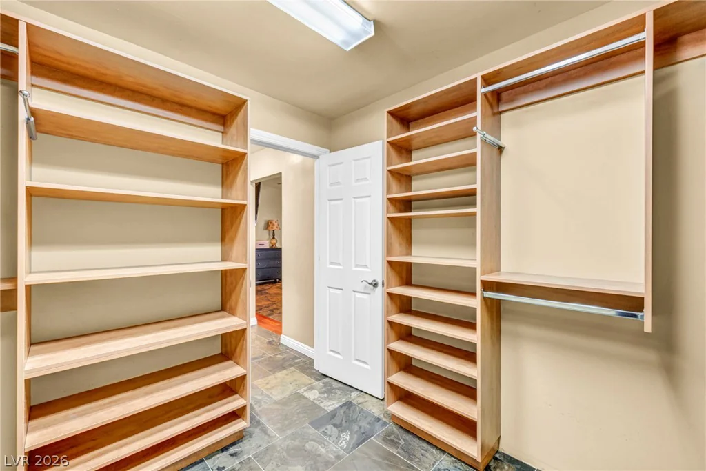 8701 Isola, Las Vegas, NV 89117