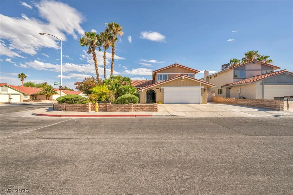 8701 Isola, Las Vegas, NV 89117