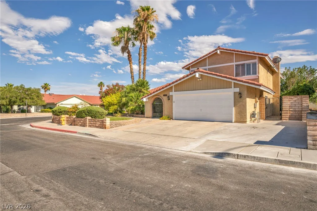 8701 Isola, Las Vegas, NV 89117