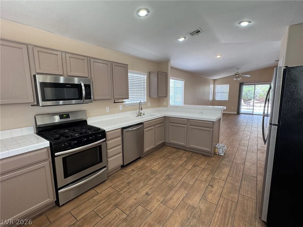 1574 Autum Hill, Henderson, NV 89052