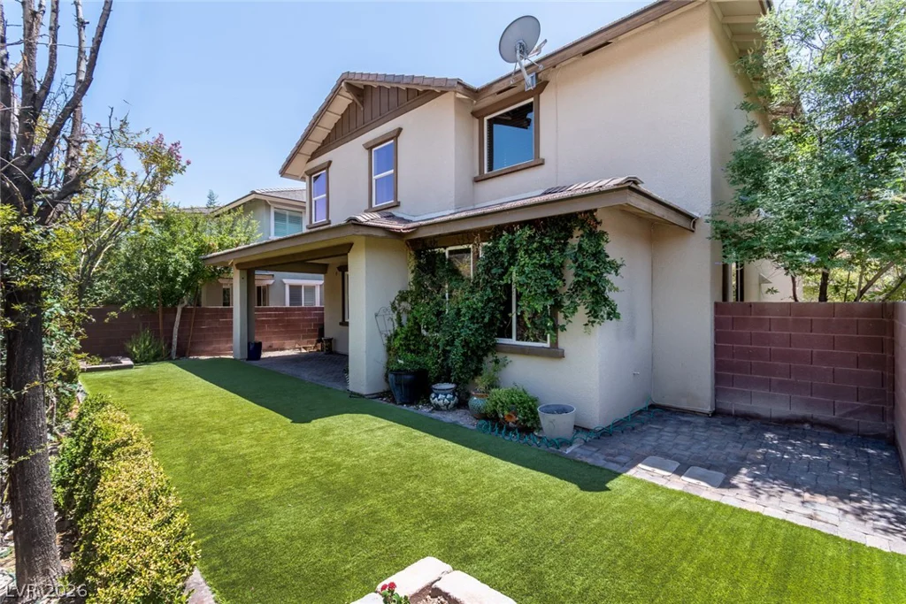10290 Turia Gardens, Las Vegas, NV 89135