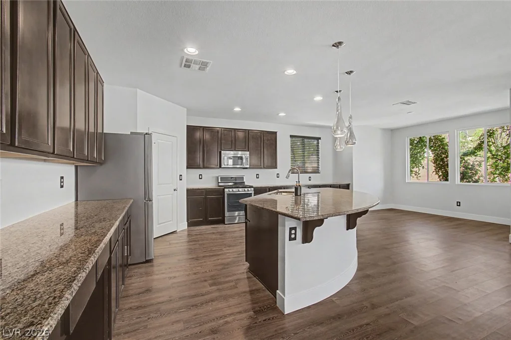 10290 Turia Gardens, Las Vegas, NV 89135