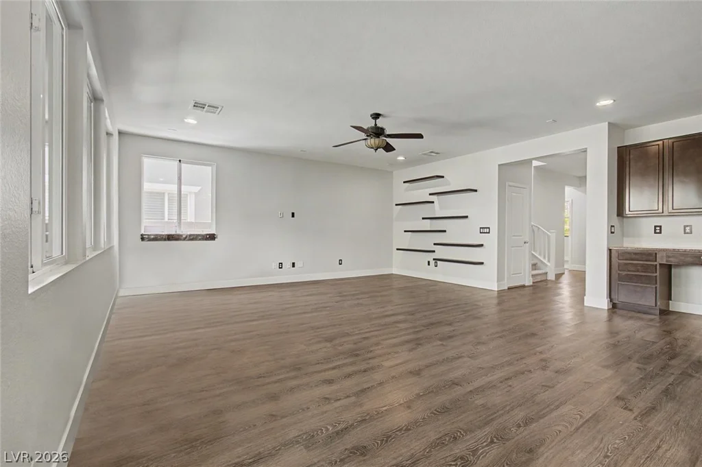10290 Turia Gardens, Las Vegas, NV 89135