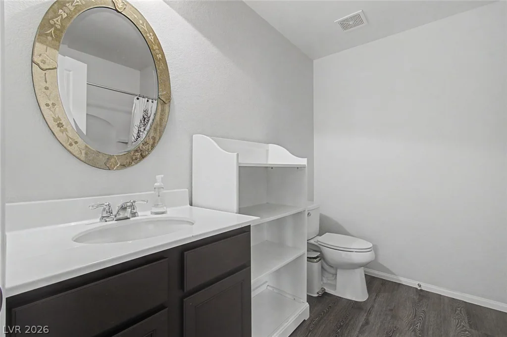 10290 Turia Gardens, Las Vegas, NV 89135