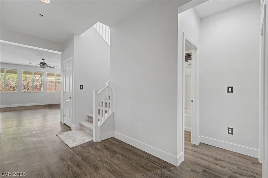 10290 Turia Gardens, Las Vegas, NV 89135
