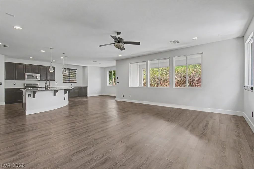 10290 Turia Gardens, Las Vegas, NV 89135