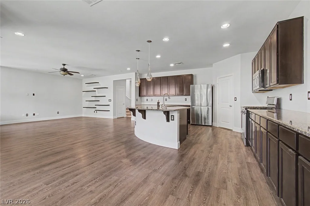 10290 Turia Gardens, Las Vegas, NV 89135