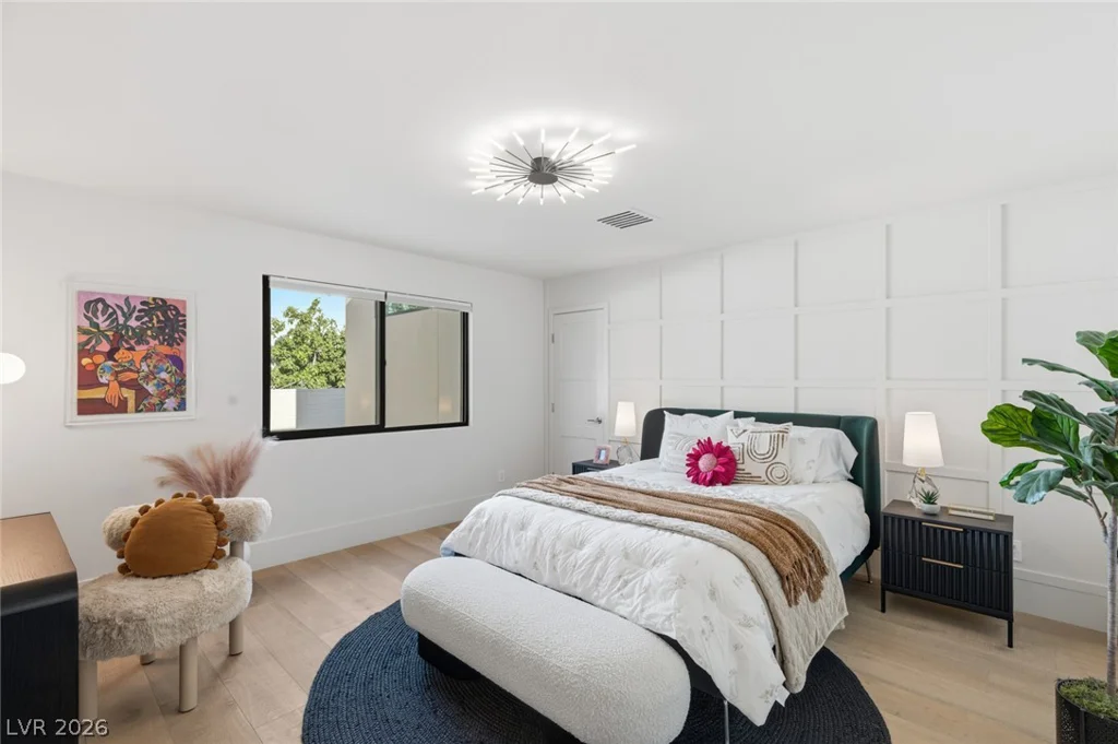 2401 Driftwood, Las Vegas, NV 89107