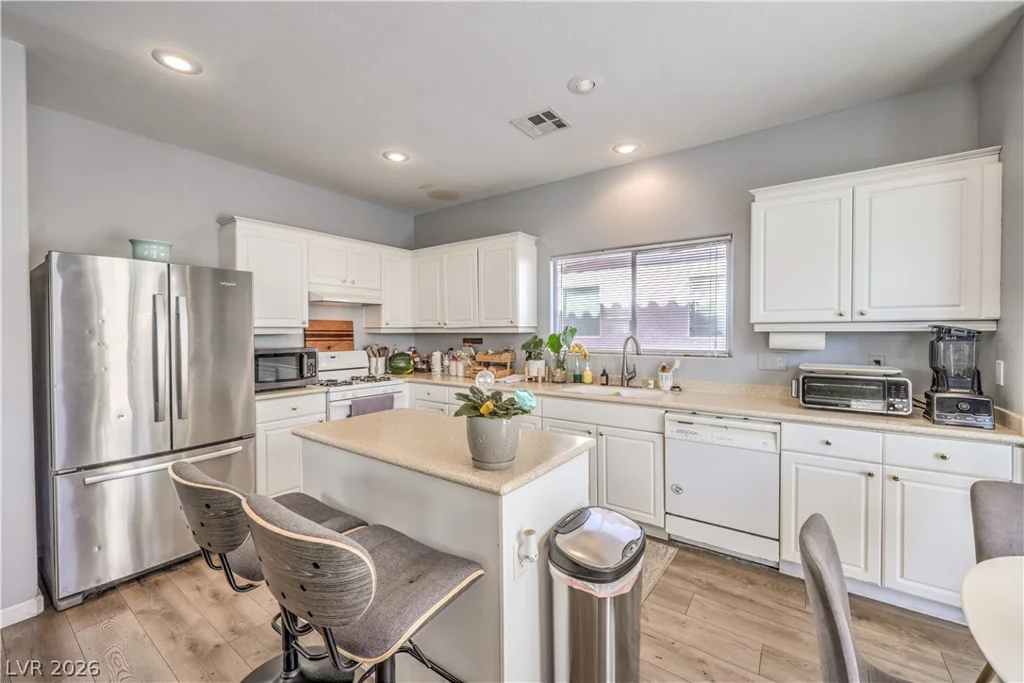 6164 Haleh, Las Vegas, NV 89141