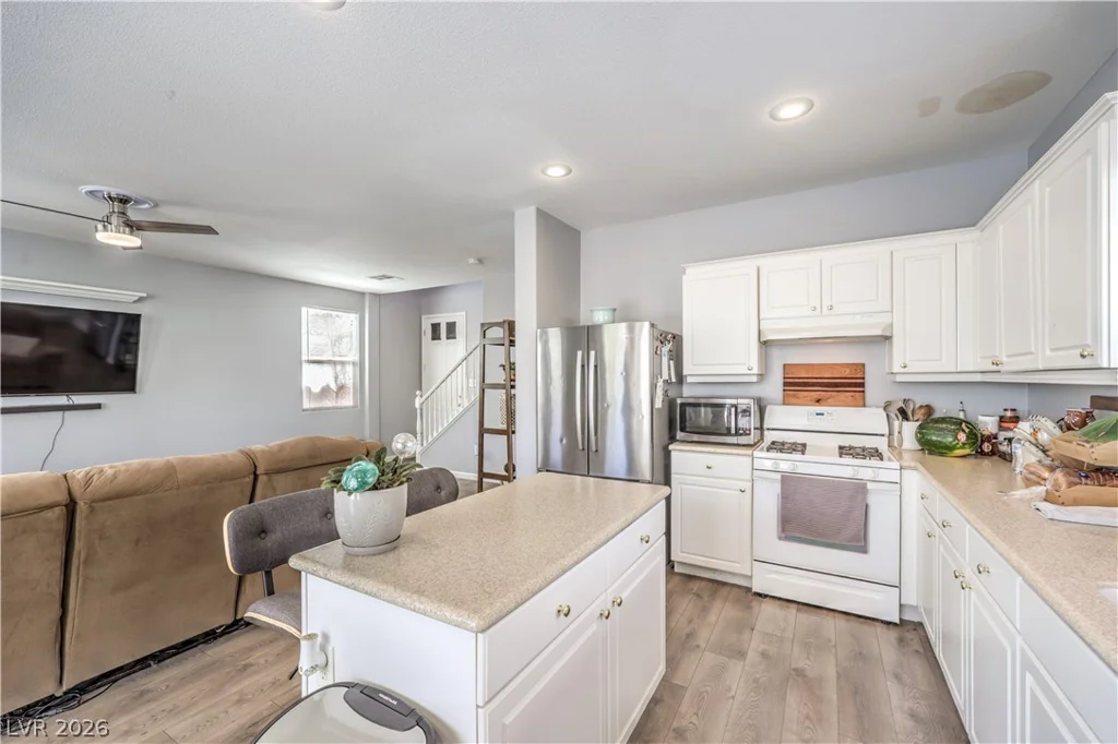 6164 Haleh, Las Vegas, NV 89141