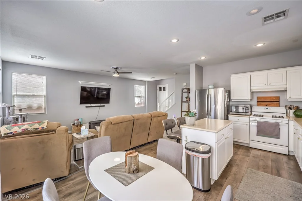 6164 Haleh, Las Vegas, NV 89141