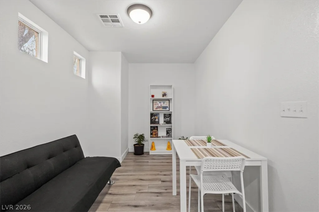 5153 Shreve, Las Vegas, NV 89156