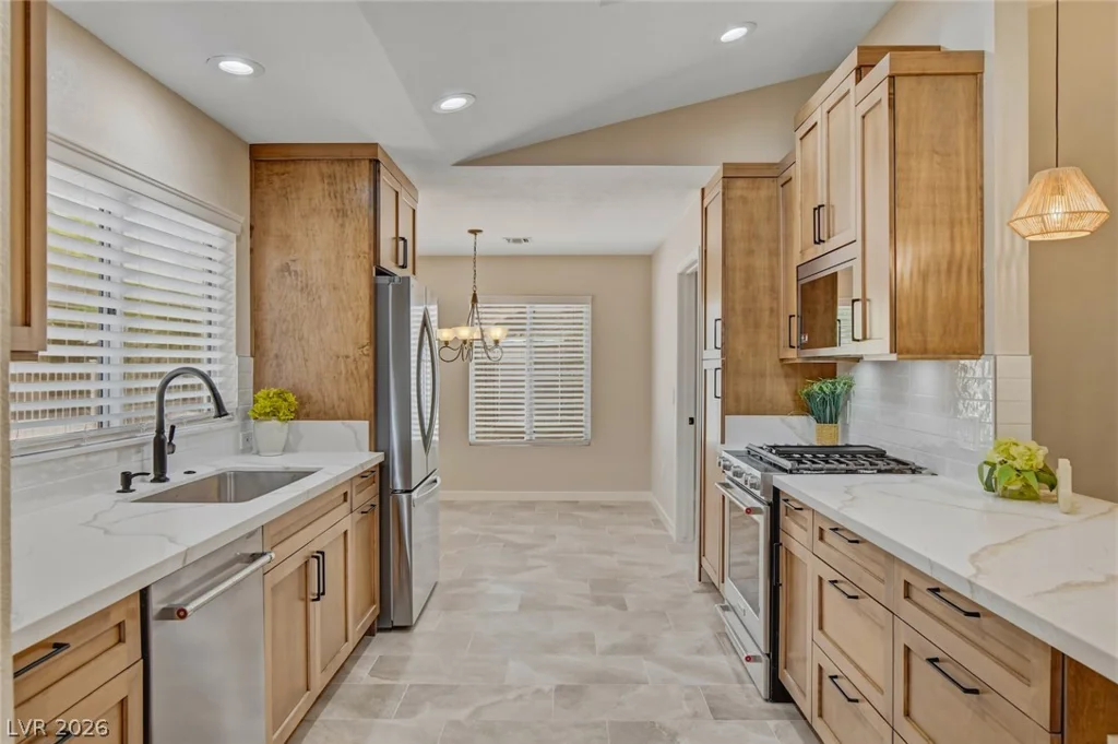 2733 McCoy, Las Vegas, NV 89134