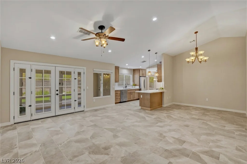 2733 McCoy, Las Vegas, NV 89134