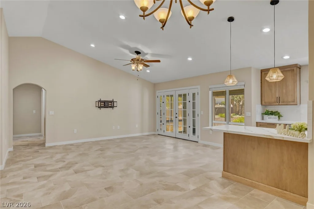 2733 McCoy, Las Vegas, NV 89134