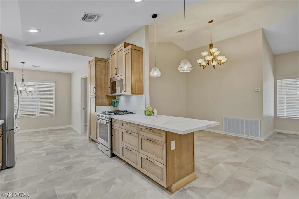 2733 McCoy, Las Vegas, NV 89134