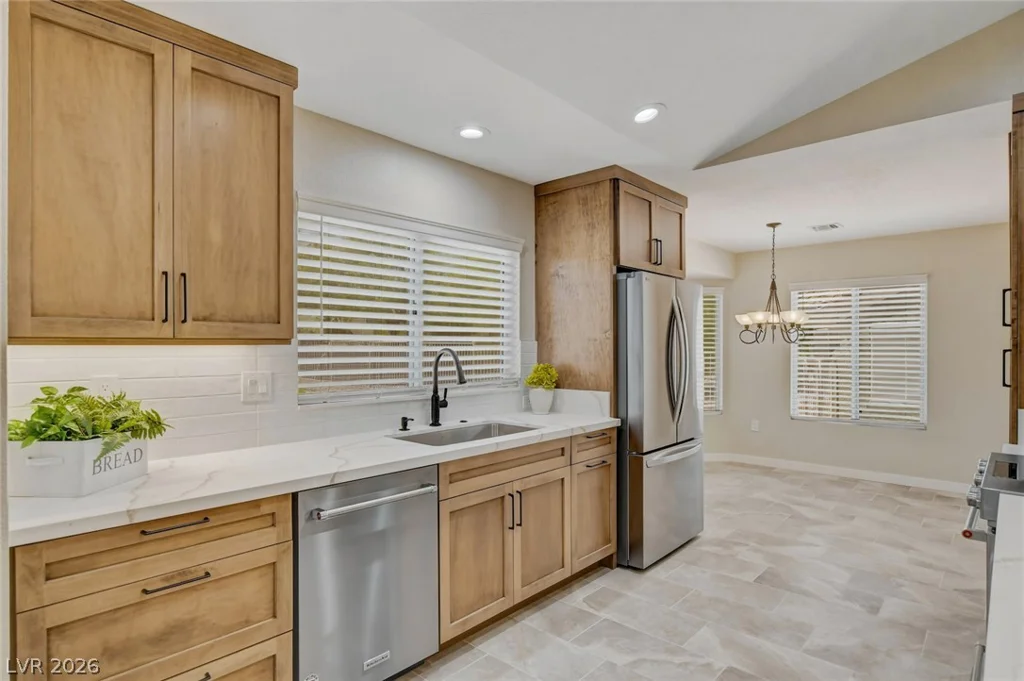 2733 McCoy, Las Vegas, NV 89134