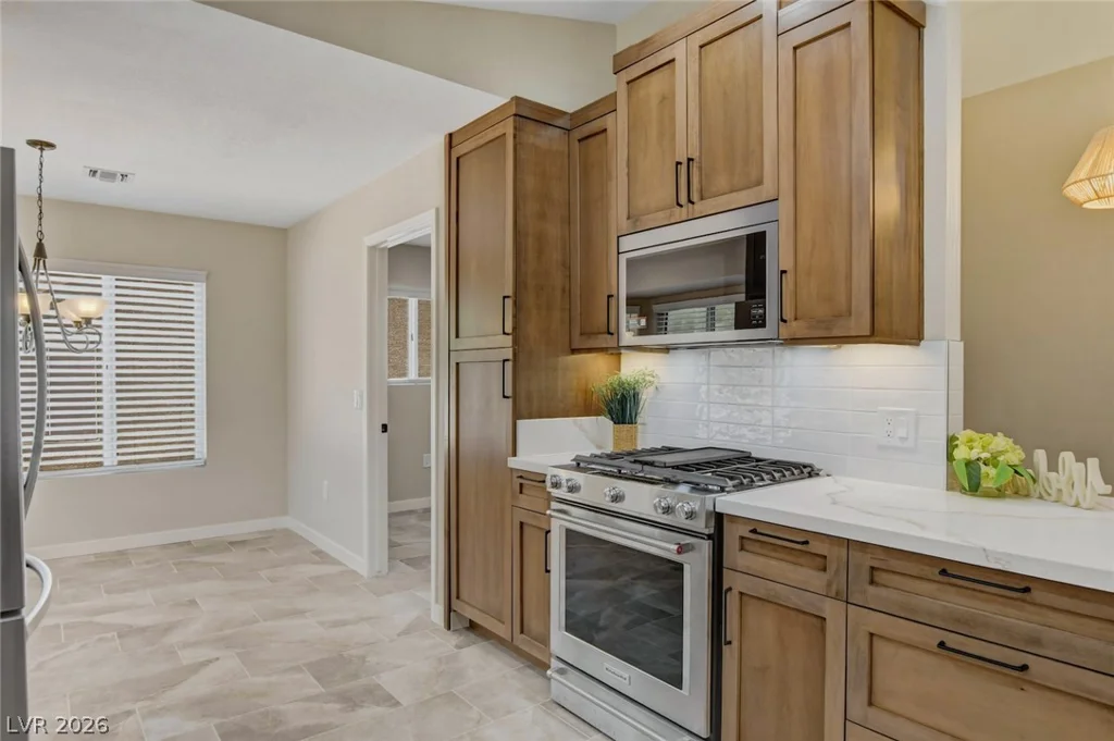 2733 McCoy, Las Vegas, NV 89134