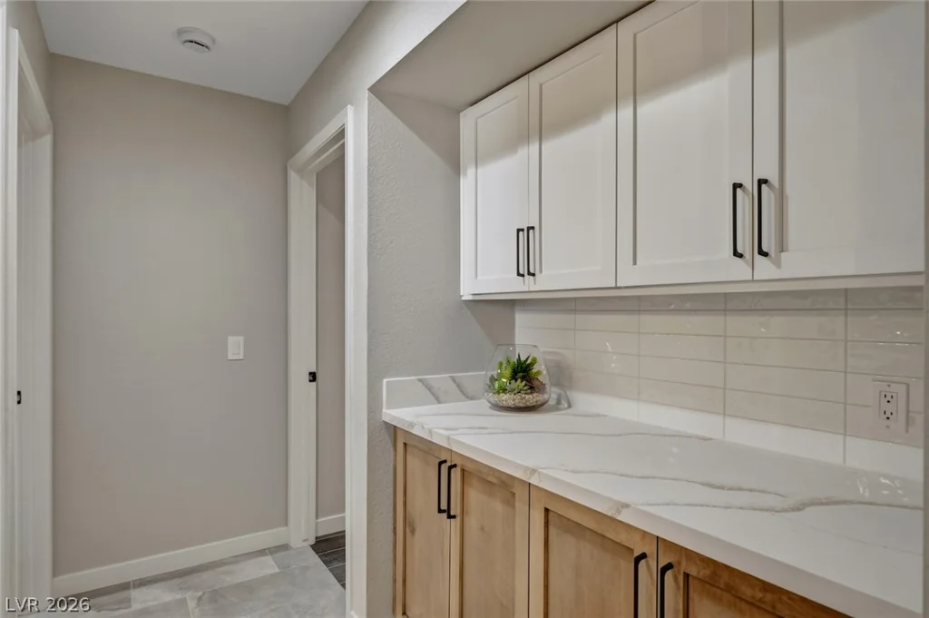 2733 McCoy, Las Vegas, NV 89134