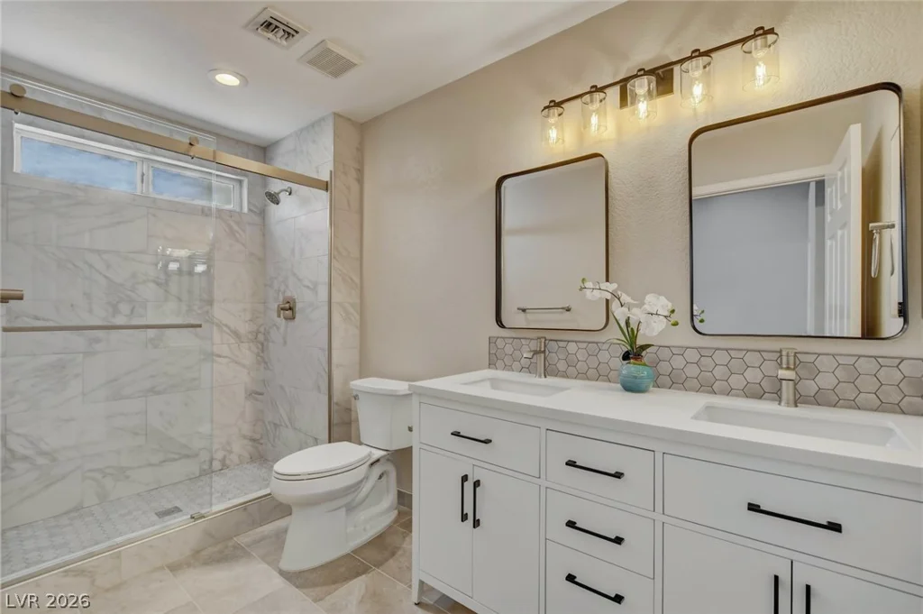 2733 McCoy, Las Vegas, NV 89134